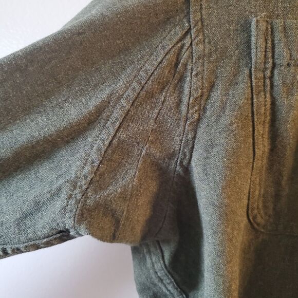 Duluth Trading Mens Heavy Cotton Army Green Button Up Shirt Size XL Gorpcore - Picture 6 of 10